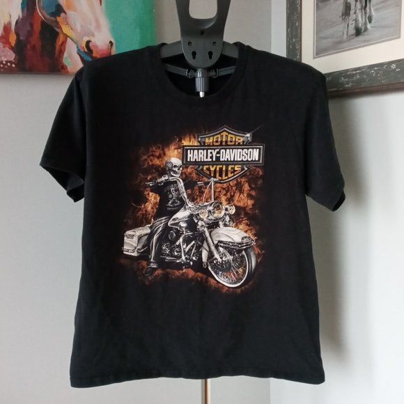 Harley-Davidson skeleton riding a harley  black Tee Size in description - Picture 1 of 8